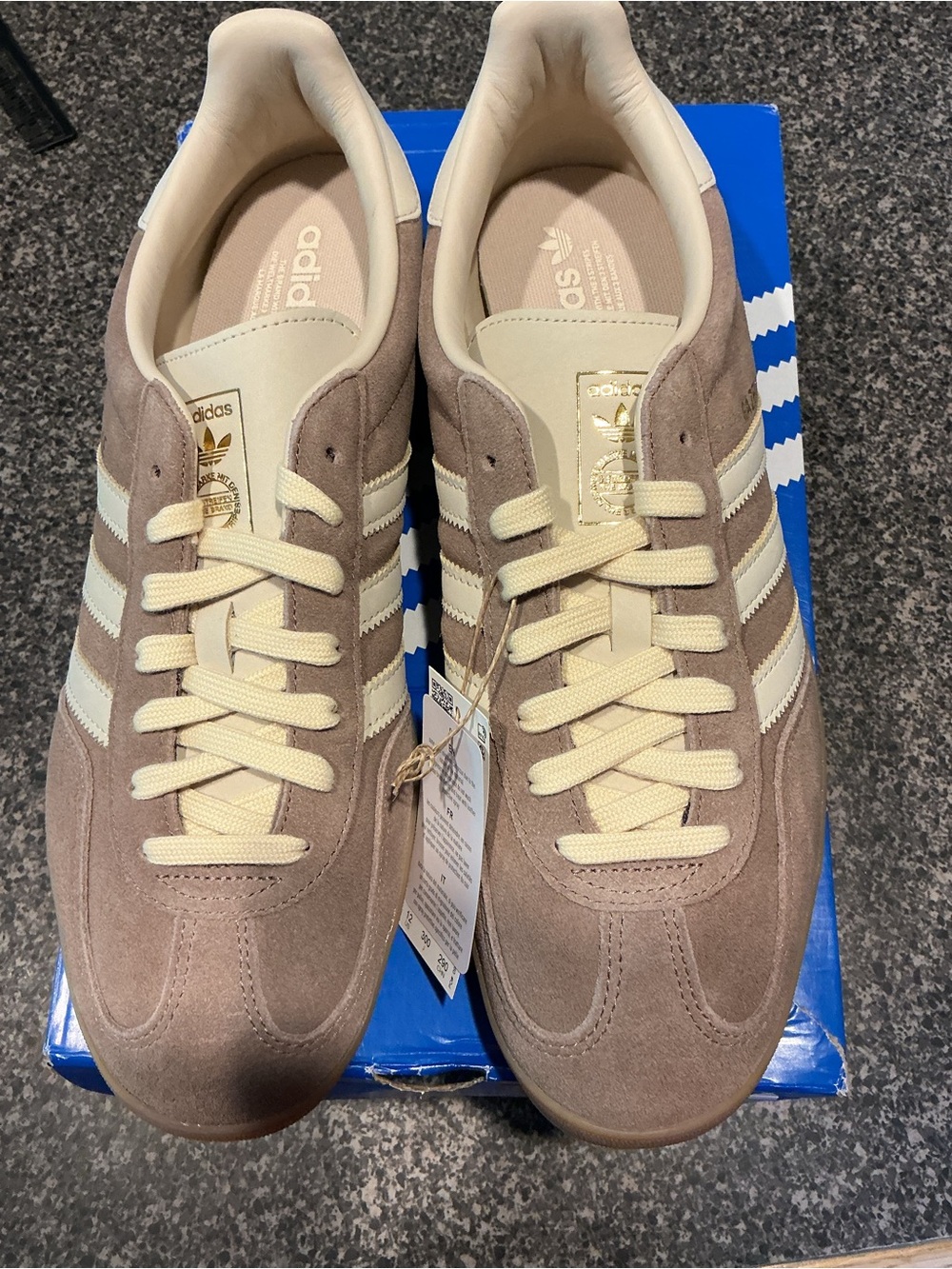 adidas Men’s Gazelle Suede Sneakers - Taupe/Off-White KI2252 style. Size 12.
